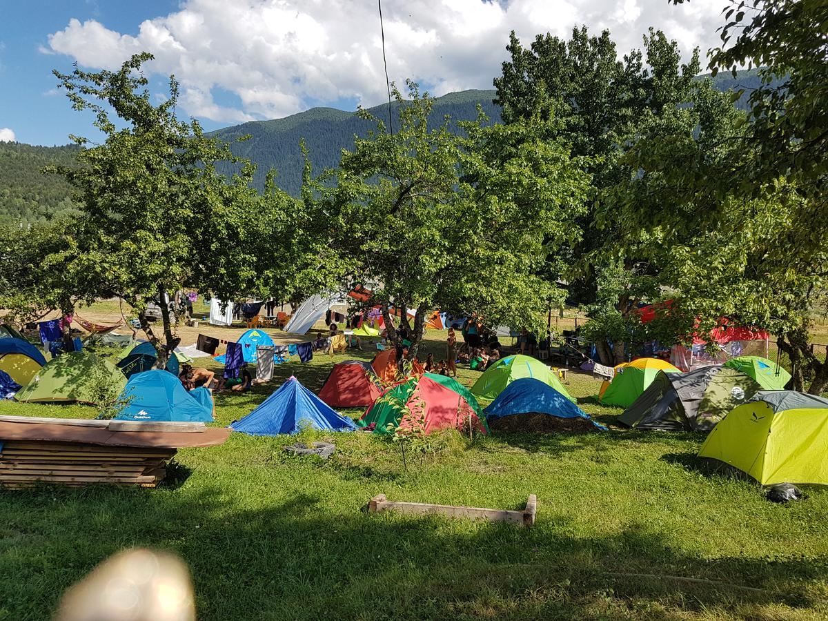 Hostel The Misty Mountains Mestia Exterior foto